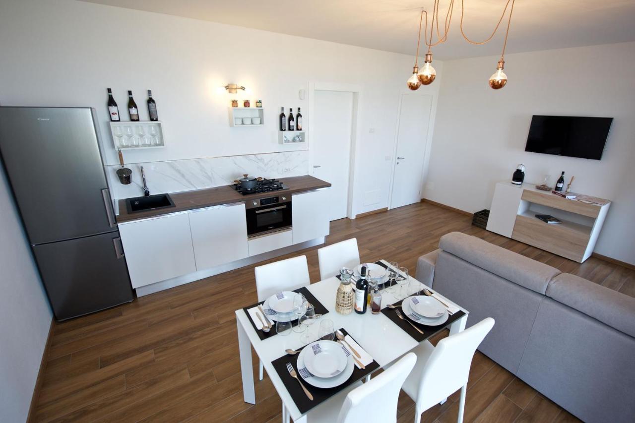 Ciabot Family Apartments Treiso Apt2 Buitenkant foto